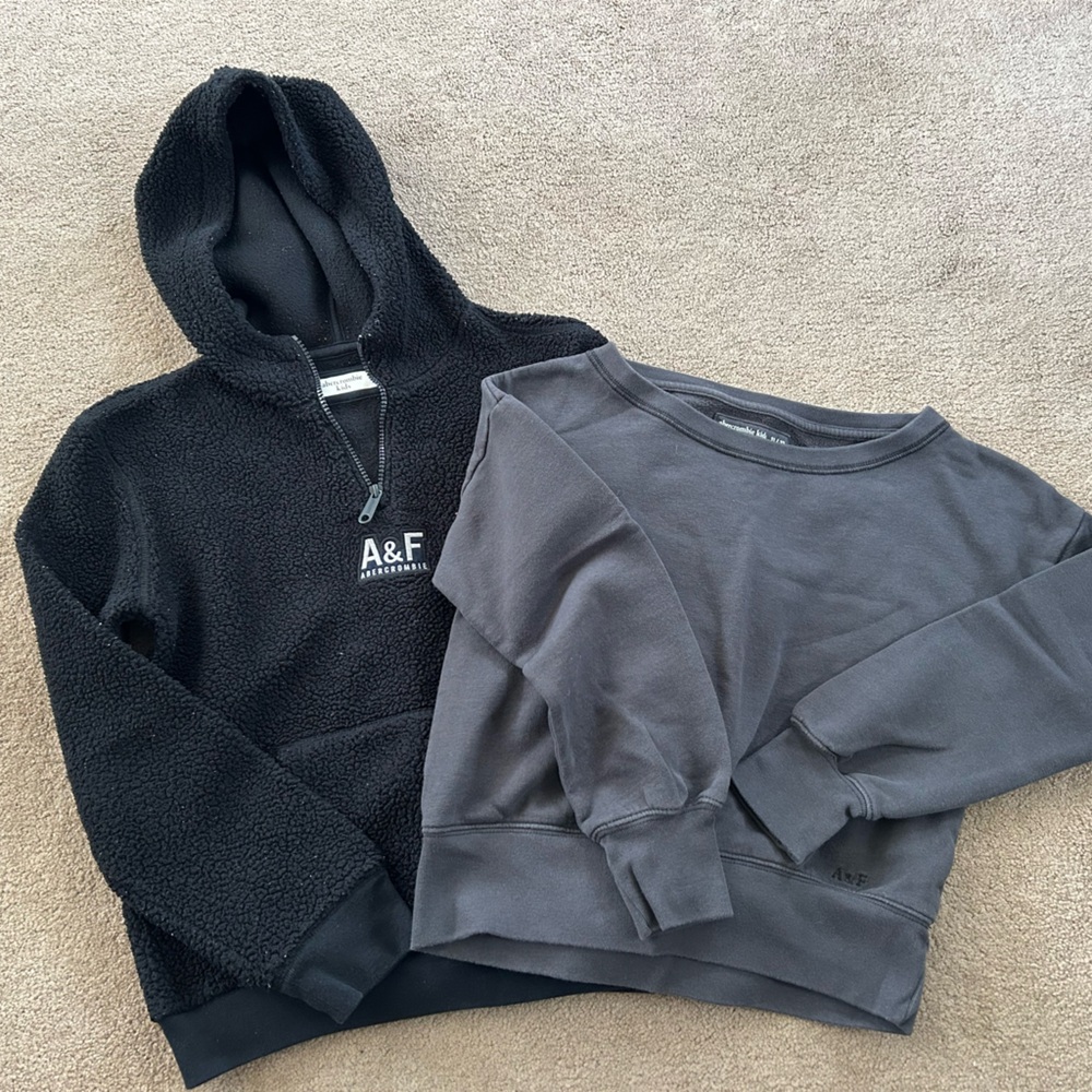 abercrombie kids Black Sherpa Half-Zip Hoodie & Charcoal Crewneck Set